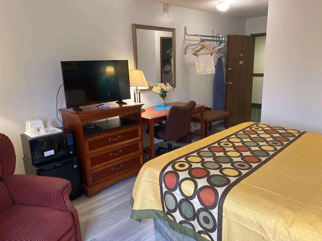 Americas Best Value Inn West Frankfort Ruang foto