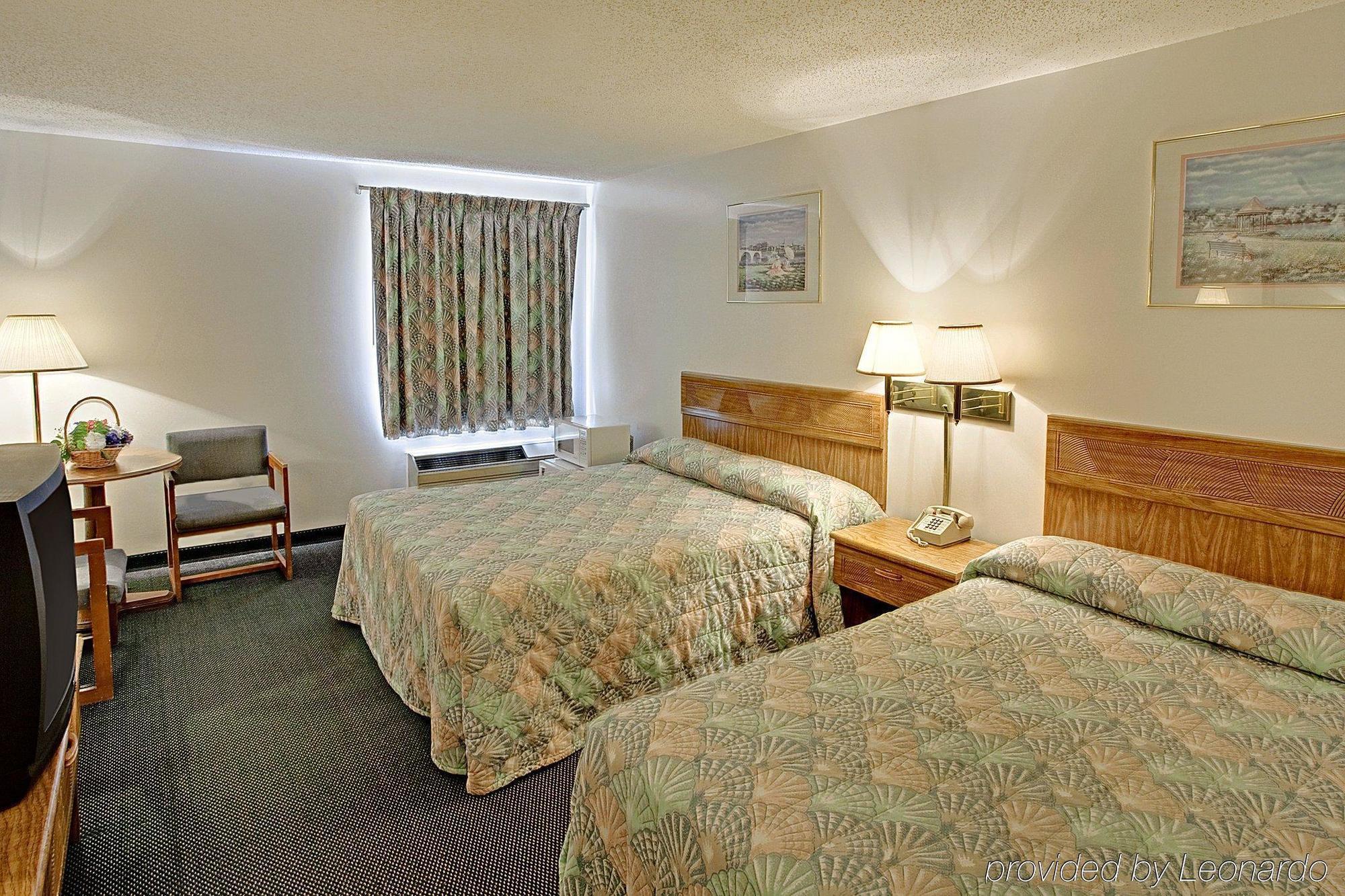 Americas Best Value Inn West Frankfort Ruang foto