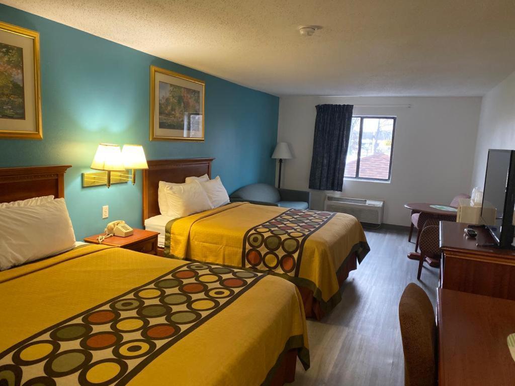 Americas Best Value Inn West Frankfort Bagian luar foto